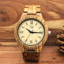 时尚木制手表与日本运动